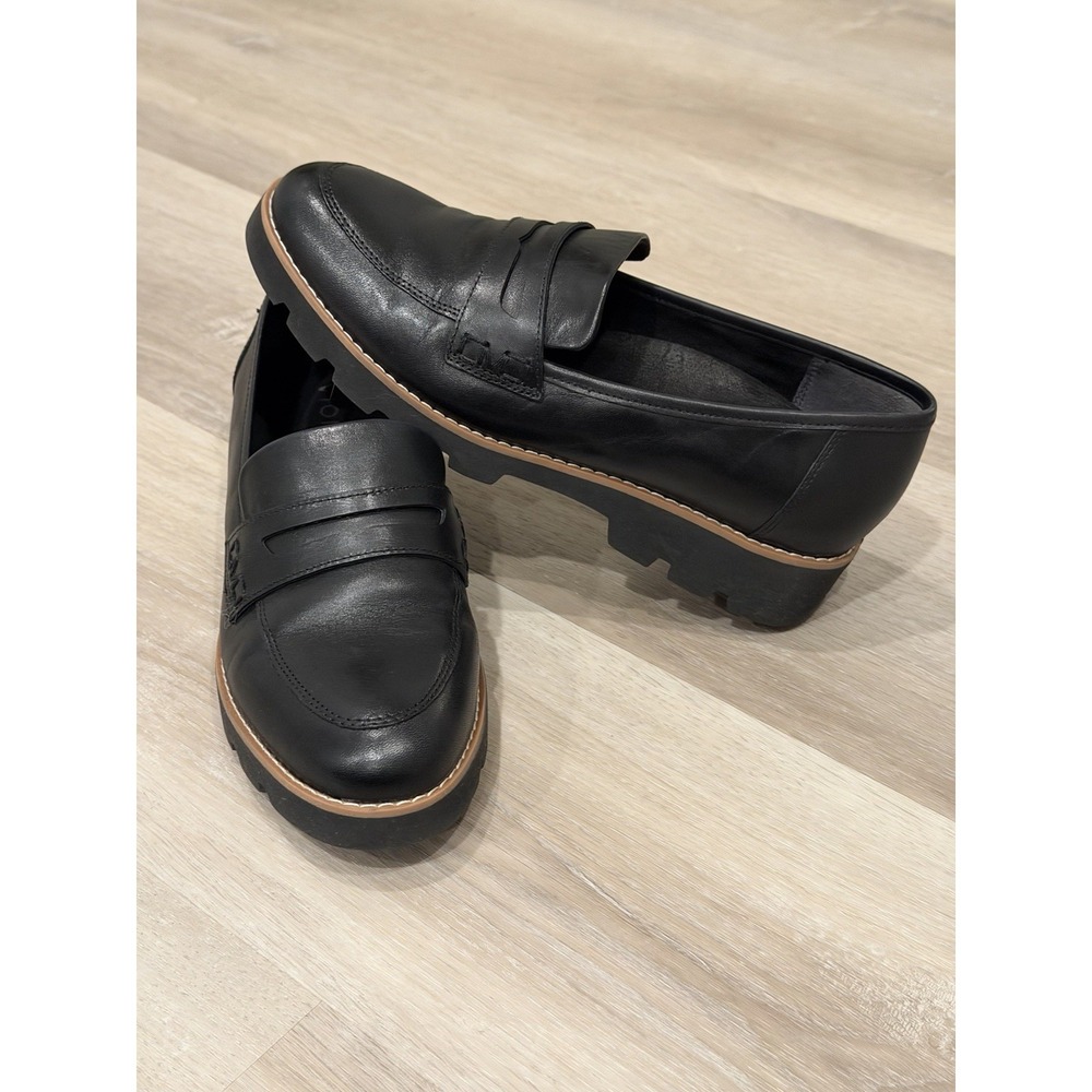 Vionic Cheryl II  Penny Loafers 7.5 EU 38 Leather Orthopedic Preppy Quiet Luxury